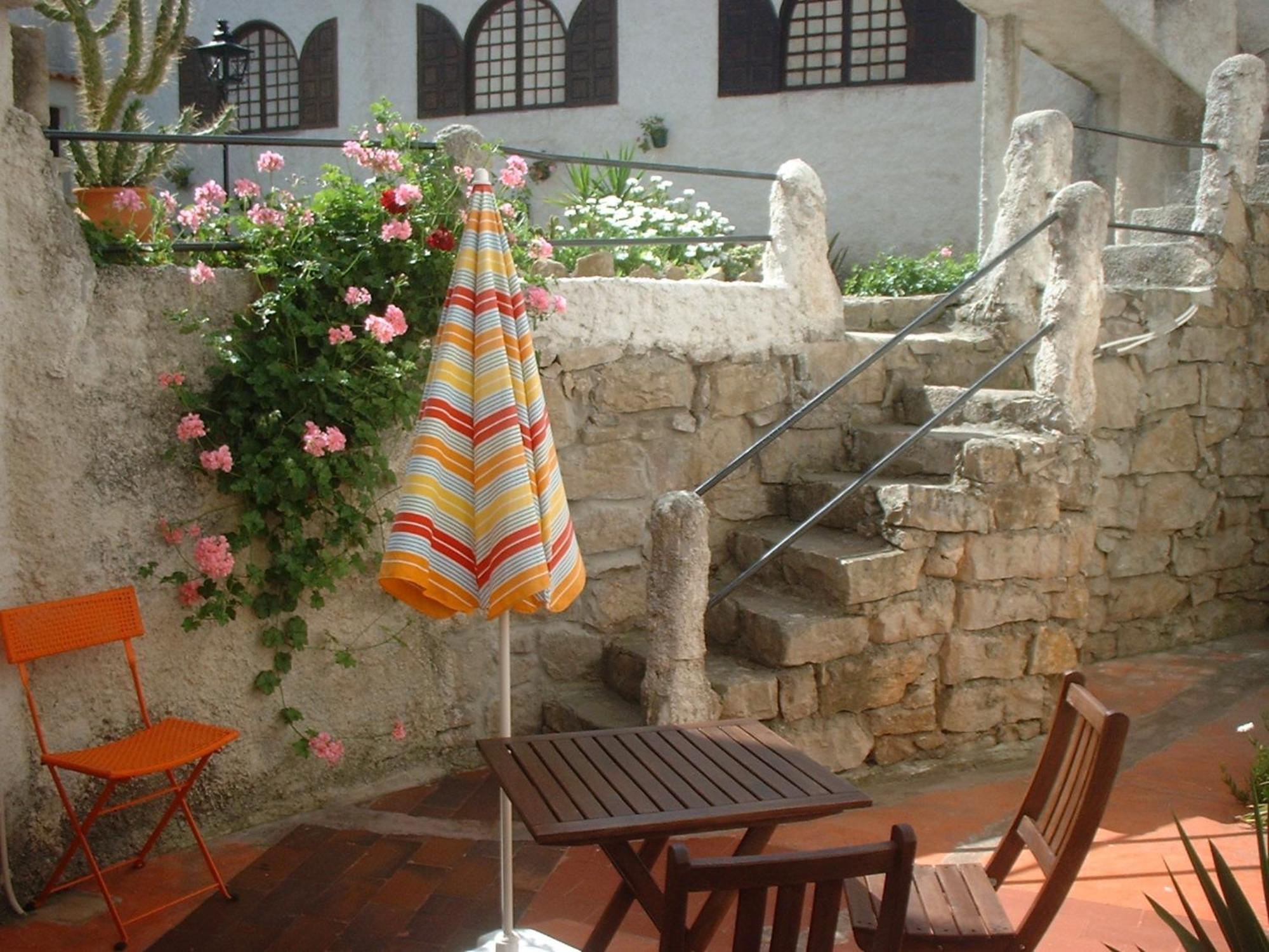 Casa Da Tauria Otel Atouguia Da Baleia Dış mekan fotoğraf